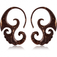 ORGANIC COCONUT SHELL CLAW EARRINGS PAIR