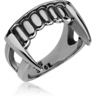 SURGICAL STEEL RING - FANG